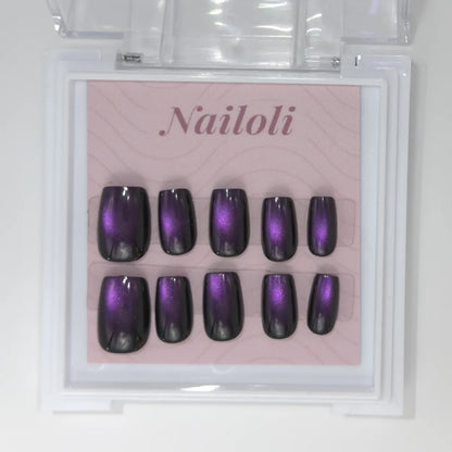 Blackberry square set inside the clear Nailoli case, lid open